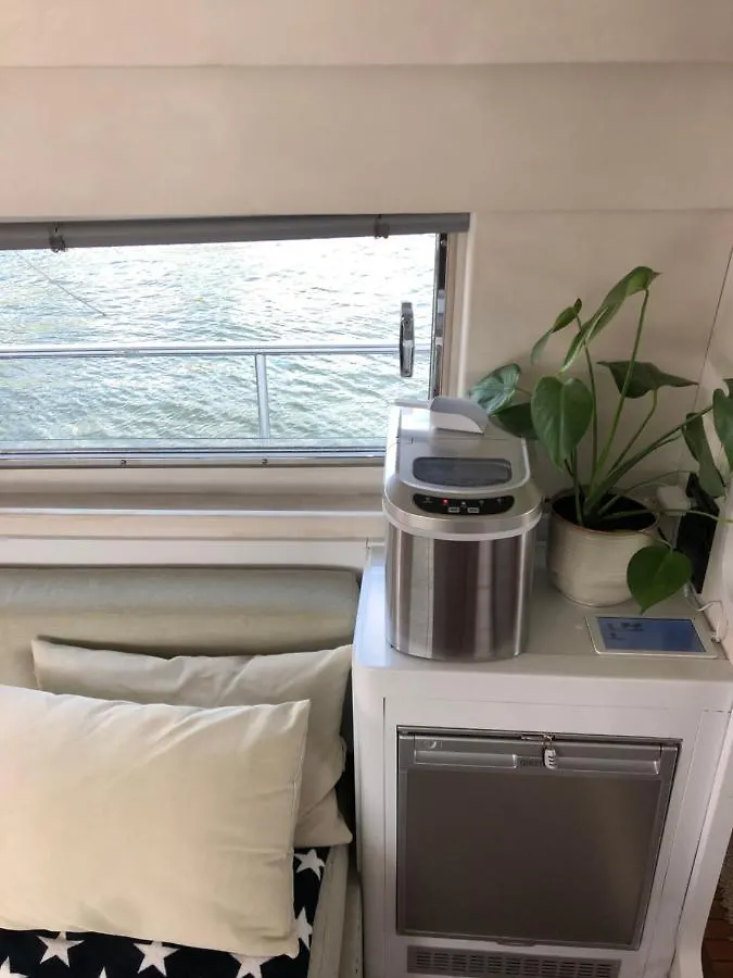 Botel 1-3 Bed Cabin On A Luxurious Yacht Stockholm