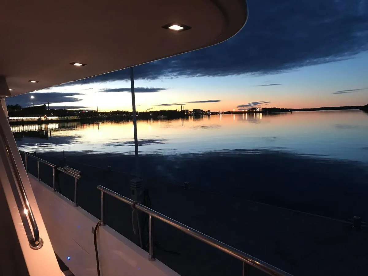 Botel 1-3 Bed Cabin On A Luxurious Yacht Stockholm