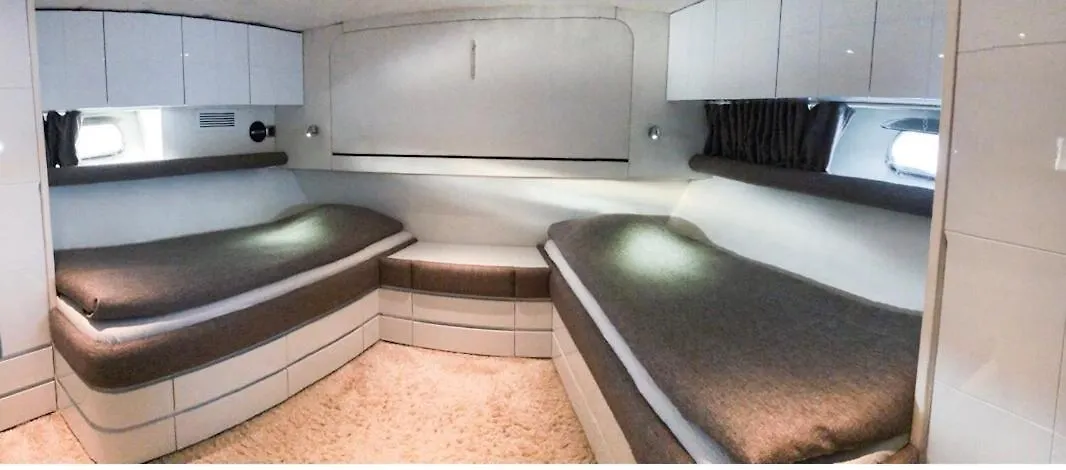 1-3 Bed Cabin On A Luxurious Yacht Stockholm Botel